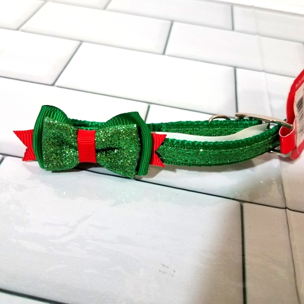 Green Bowtie Cat Collar 8-12 Inch NWT